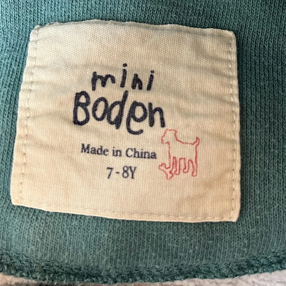 Mini Boden Shark Print Pullover Cotton Shark Sweatshirt Pullover Size 7-8